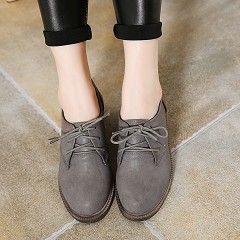 新品英伦风女鞋