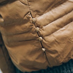 冬装新款短款连帽皮羽绒服