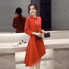 时尚荷叶边连衣裙